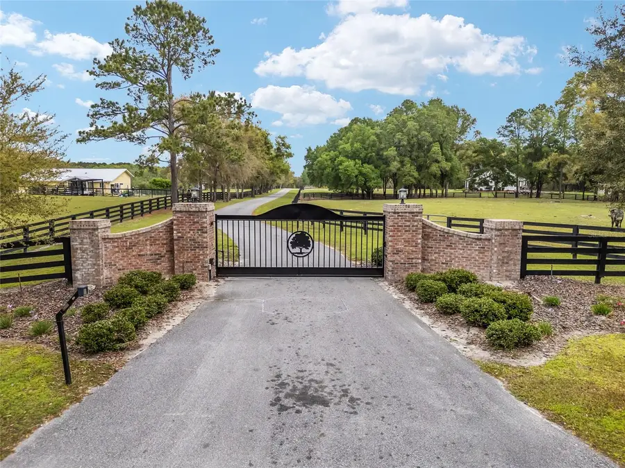 3595 NW 156th Drive, Newberry, FL 32669 - Image #2