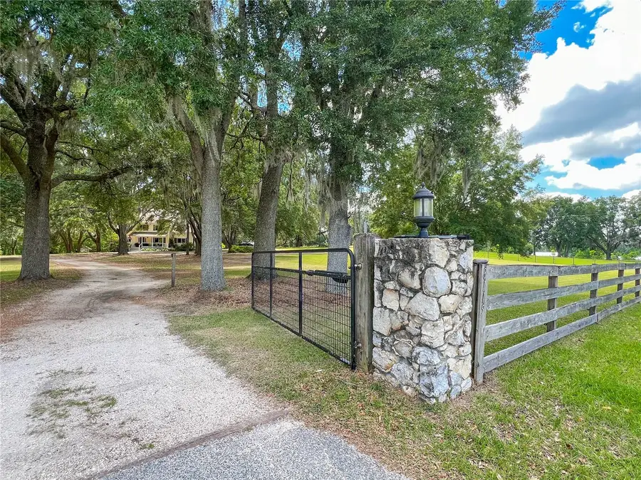8115 NW 236th Street, Alachua, FL 32615 - Image #2