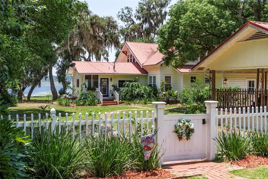 561 SE Lakeview Drive, Keystone Heights, FL 32656 - Image #2