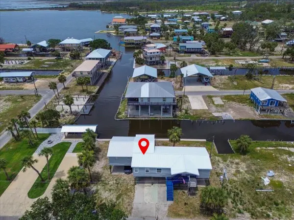54 W 8th Avenue, HORSESHOE BEACH, FL 32648