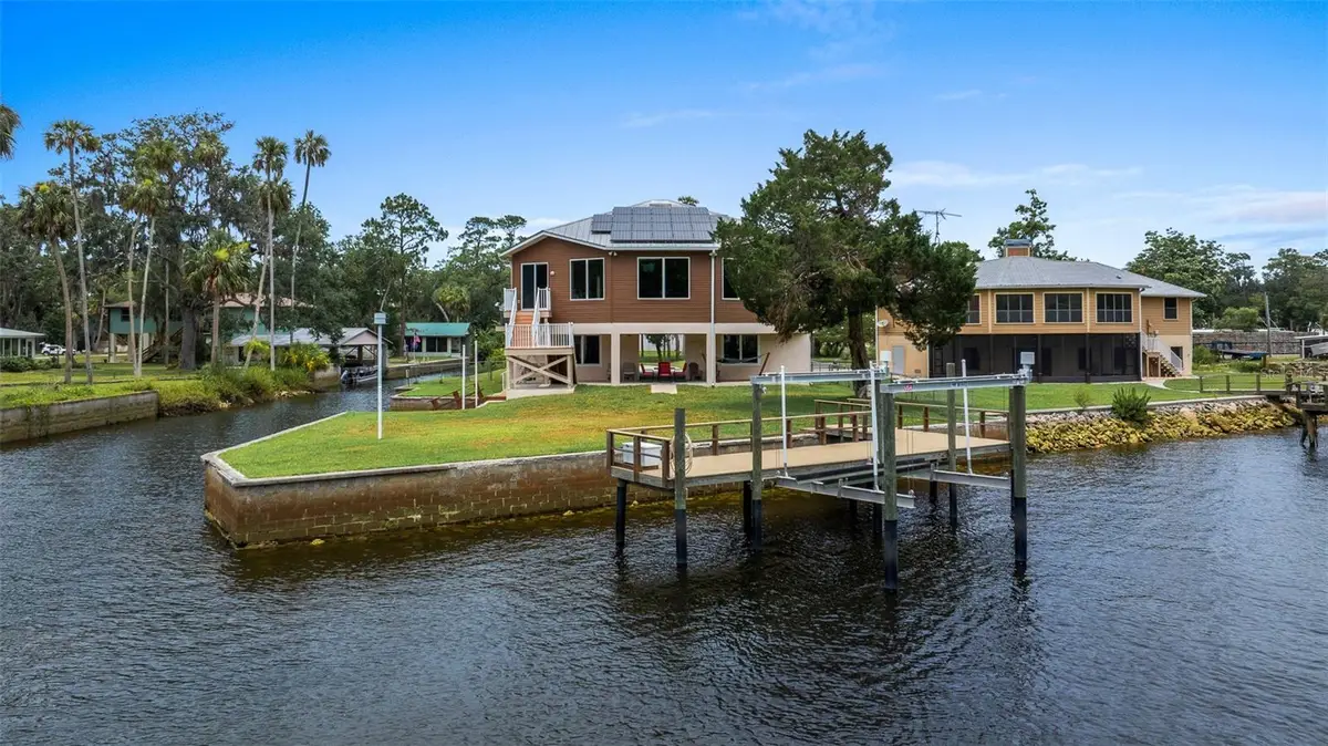 7 Oak Drive, Yankeetown, FL 34498 - Image #1