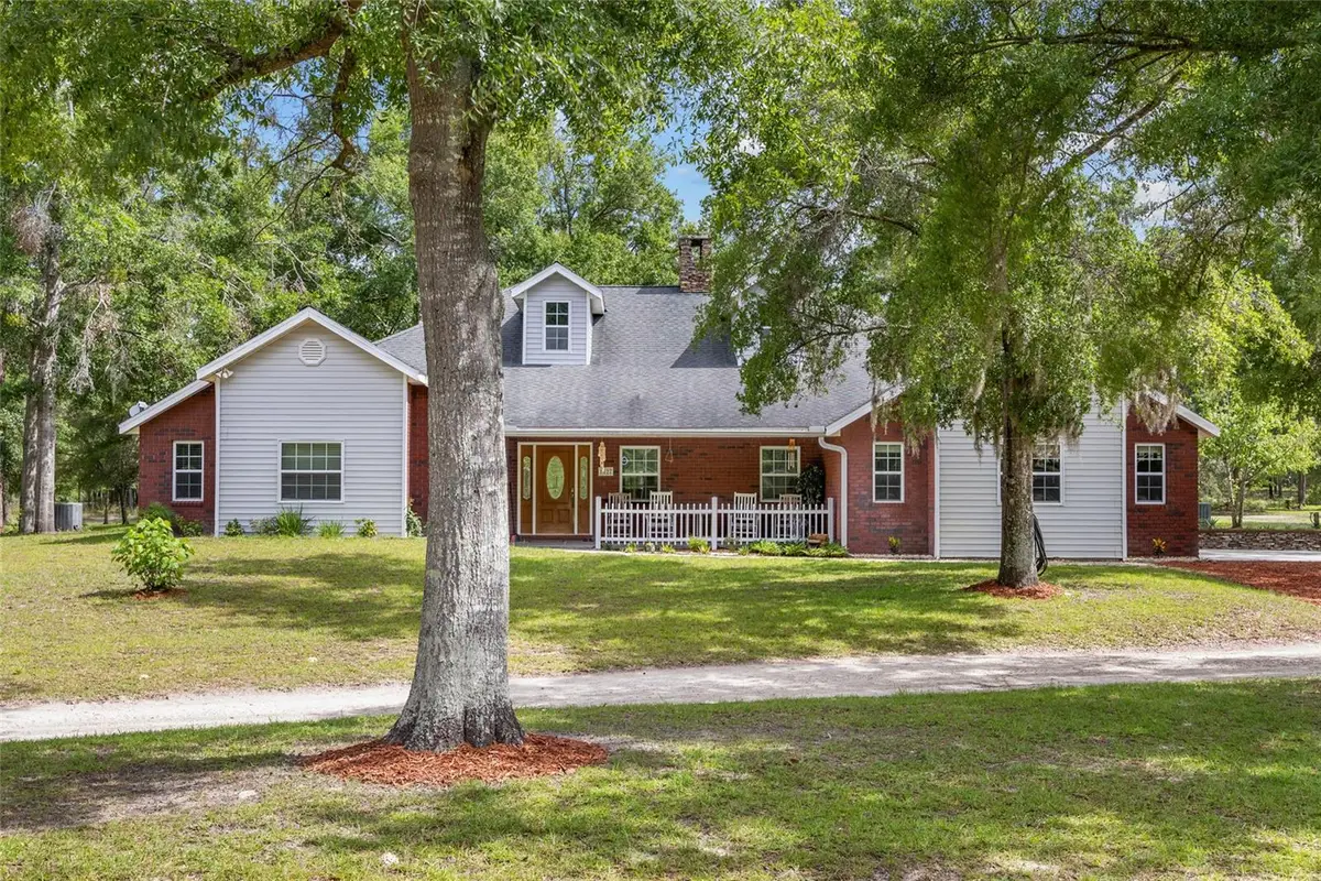 1827 SW Shiloh Street, Fort White, FL 32038 - Image #1