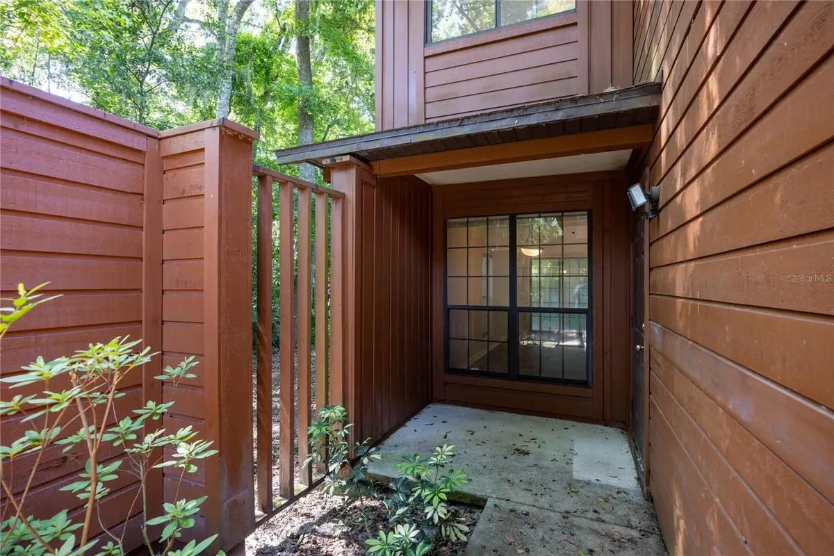 5701 SW 10th Place, Gainesville, FL 32607 - Image #1