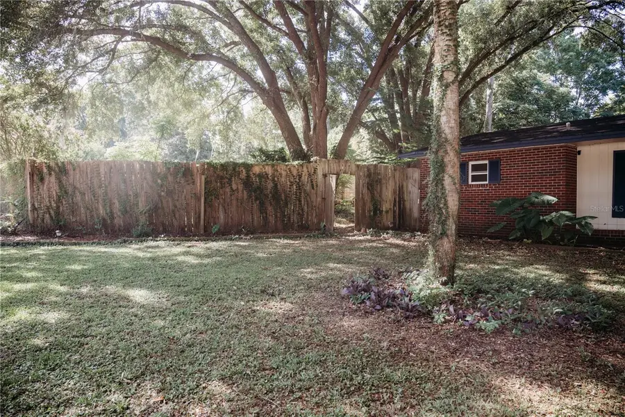 9835 NW 6th Place, Gainesville, FL 32607 - Image #3