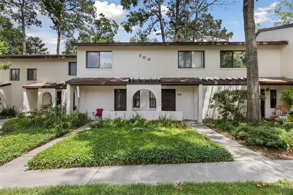 2635 SW 35th Place #304, GAINESVILLE, FL 32608