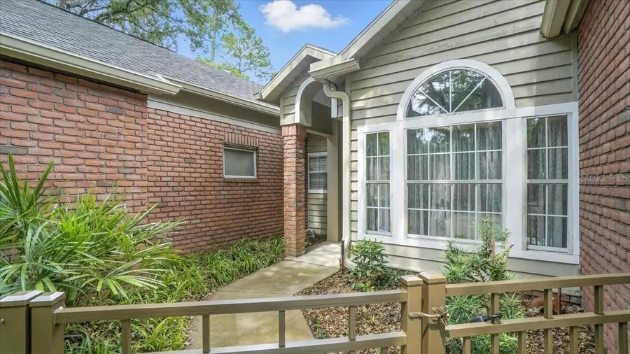 3952 NW 25th Circle, Gainesville, FL 32606 - Image #2