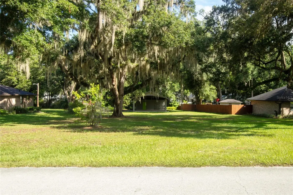 523 SE 28th Way, Melrose, FL 32666 - Image #1