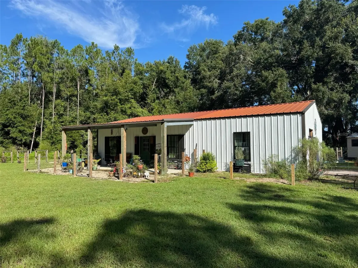 631 NW 172nd Lane, Trenton, FL 32693 - Image #1