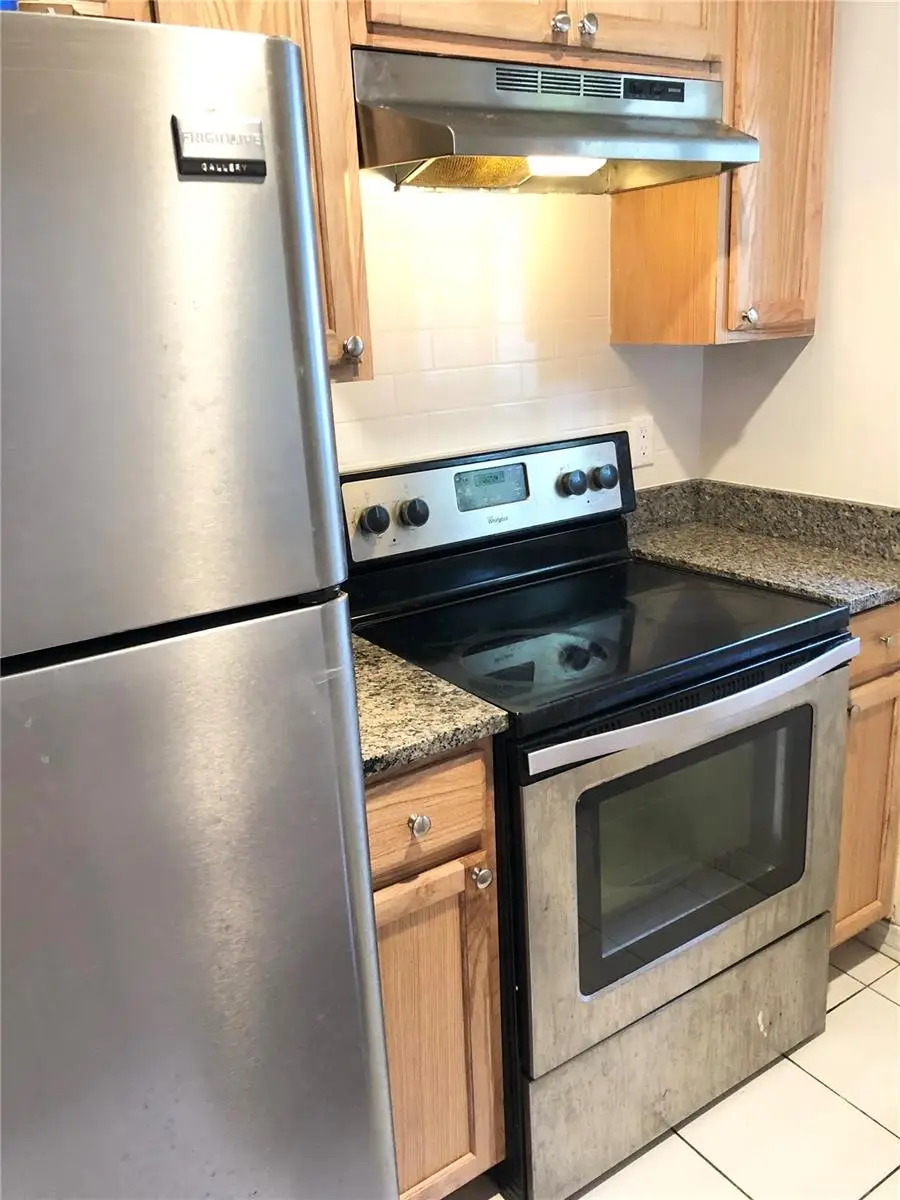 3600 SW 19th Avenue #19-D, Gainesville, FL 32607 - Image #2