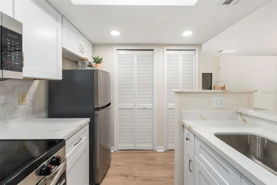 912 SW 57th Drive, Gainesville, FL 32607 - Image #3