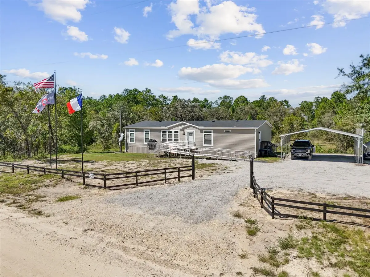 13411 SE 21st Place, Morriston, FL 32668 - Image #1