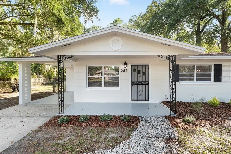 2511 NE 3rd Place, Gainesville, FL 32641 - Image #3