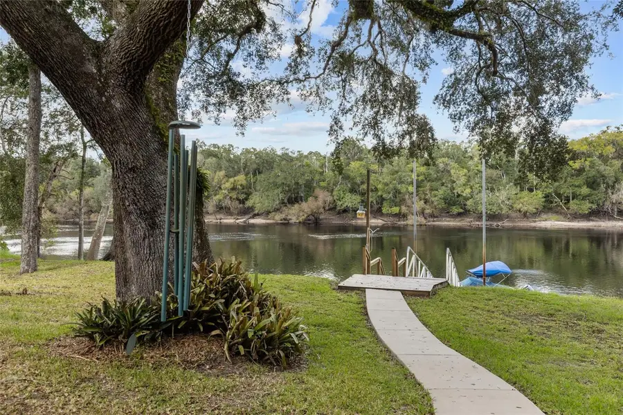 1069 SE Suwannee Trail, Branford, FL 32008 - Image #2