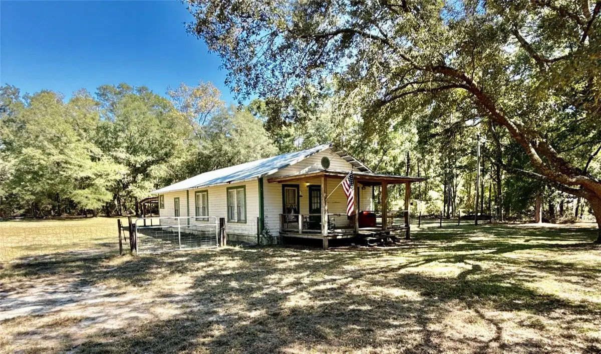 563 SW Longhorn Terrace, Fort White, FL 32038 - Image #1