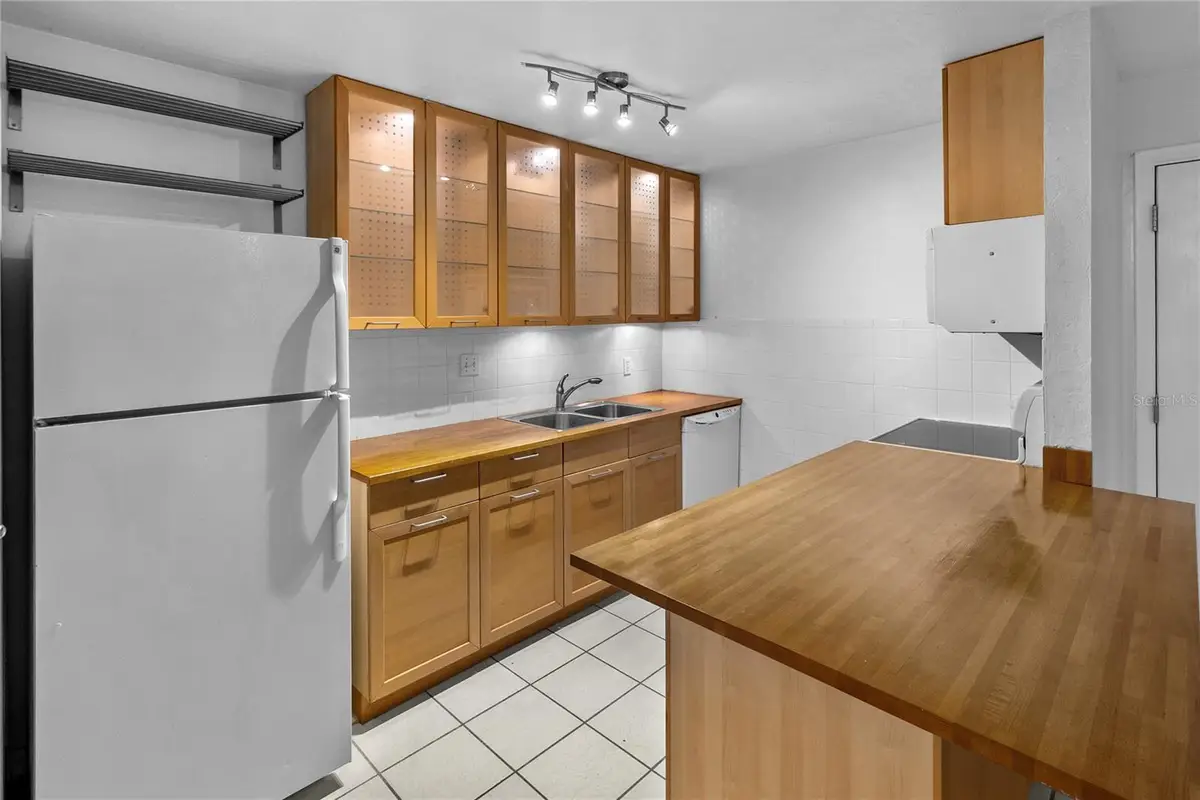 1015 SW 9th Street #D2, Gainesville, FL 32601 - Image #1