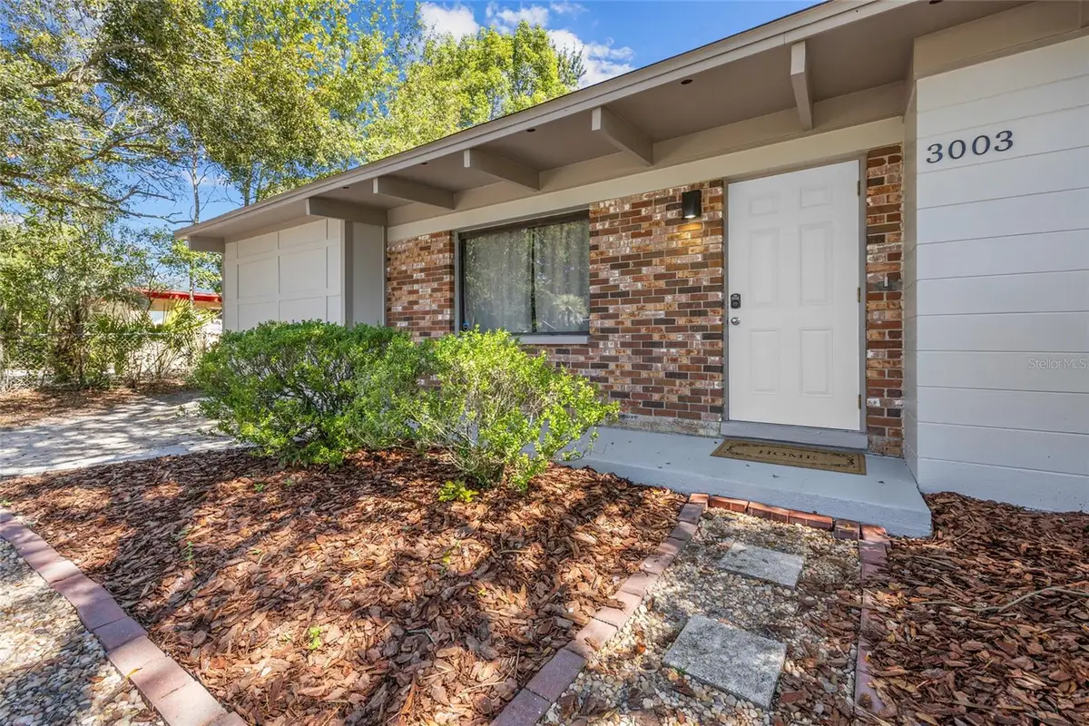 3003 NE 11th Drive, Gainesville, FL 32609 - Image #1