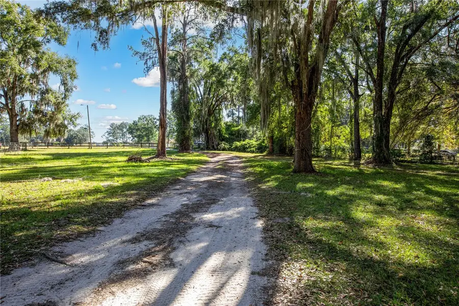 576 SE Mayhall Terrace, Lake City, FL 32025 - Image #2