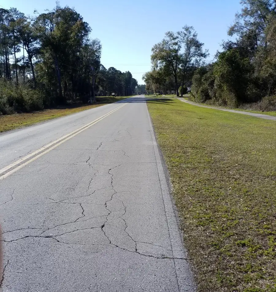 5 W Park Avenue, Chiefland, FL 32626 - Image #2