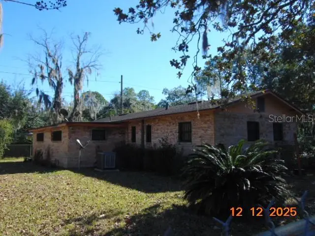 2212 NE 8 Avenue Ne, Gainesville, FL 32641 - Image #2