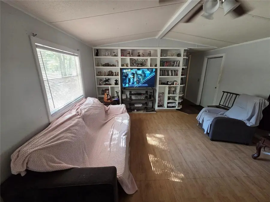 114 Lemon Street, Melrose, FL 32666 - Image #2