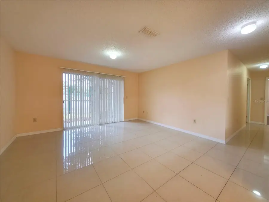 3705 SW 27th Street #914, Gainesville, FL 32608 - #2