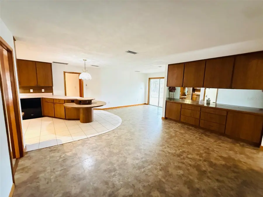 1009 NW 36 Road, Gainesville, FL 32609 - Image #3