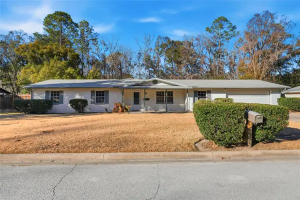 10002 NW 6th Place, GAINESVILLE, FL 32607