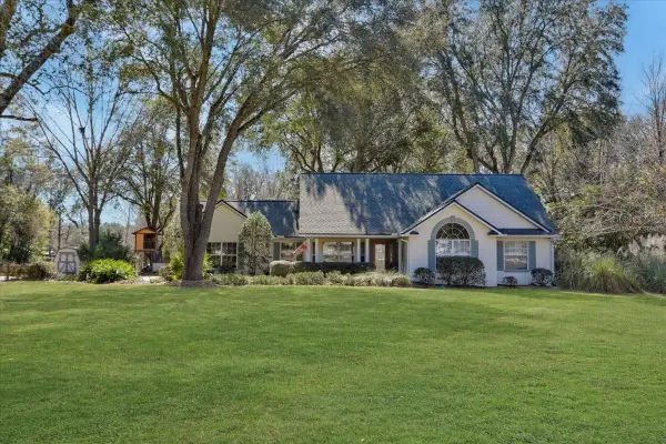 422 SW Magnolia Lane, FORT WHITE, FL 32038