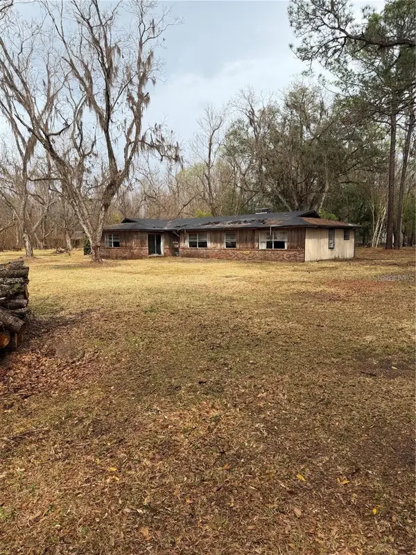 1521 SE 163rd Street, HAWTHORNE, FL 32640