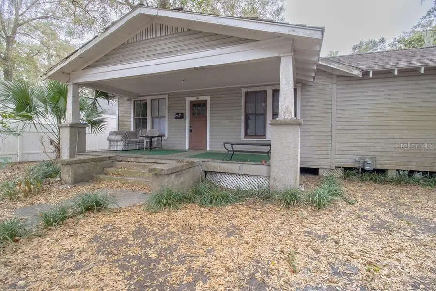 907 NW 11th Avenue, Gainesville, FL 32601 - #2