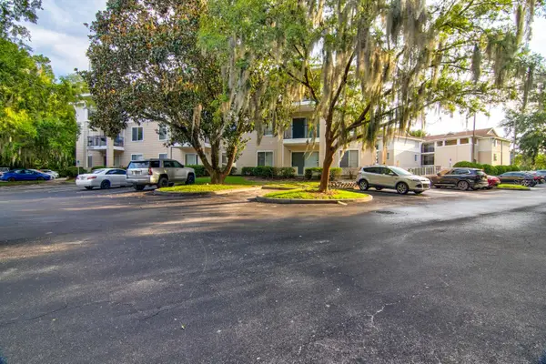 3921 SW 34th Street #216, GAINESVILLE, FL 32608