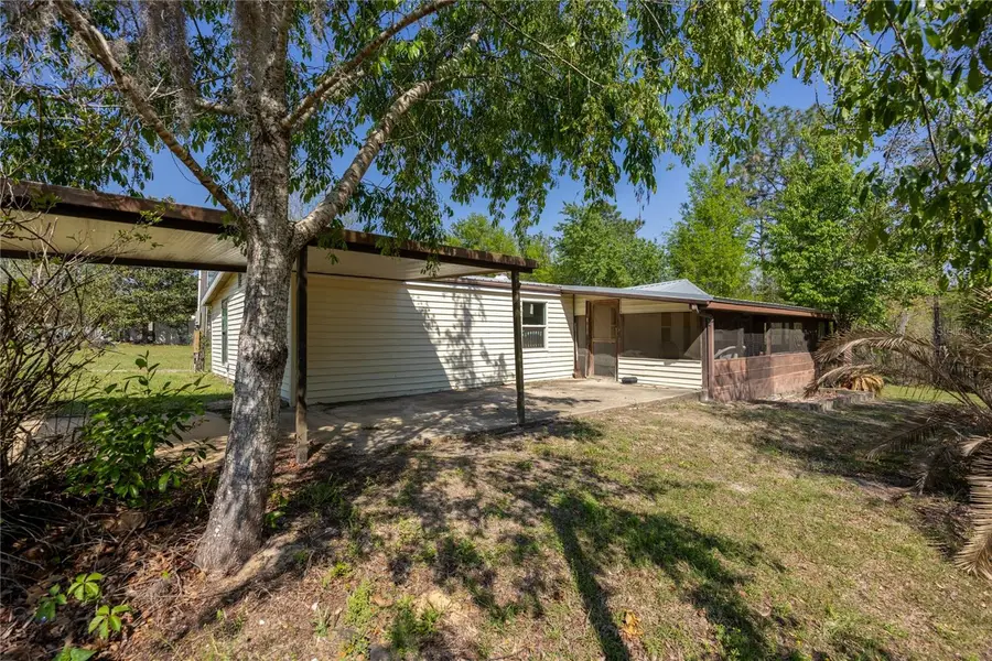 636 Union Avenue, Interlachen, FL 32148 - #3