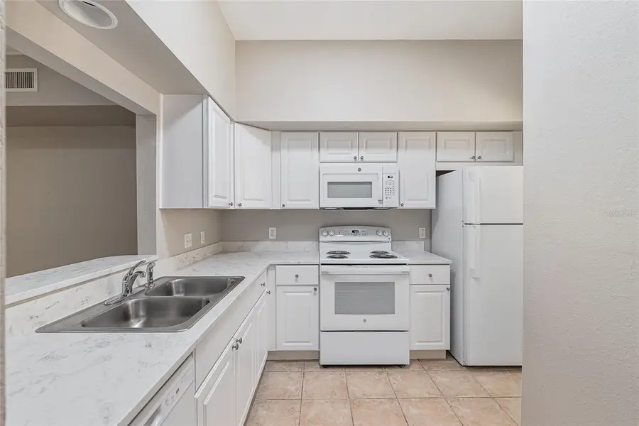 9177 SW 52nd Road #102, Gainesville, FL 32608 - #3