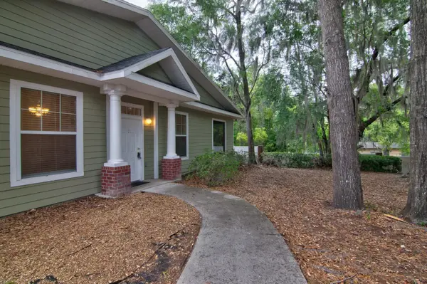 1563 NW 29th Road #108, GAINESVILLE, FL 32605