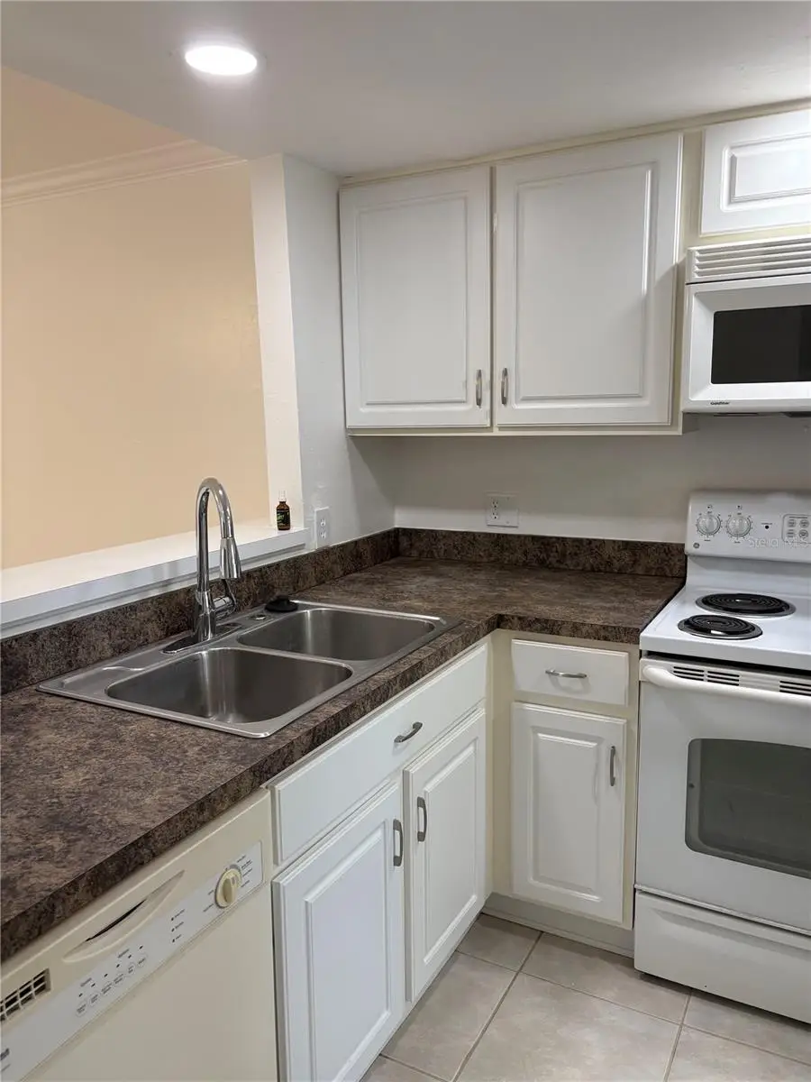 4624 SW 45 Lane, Gainesville, FL 32608 - #2