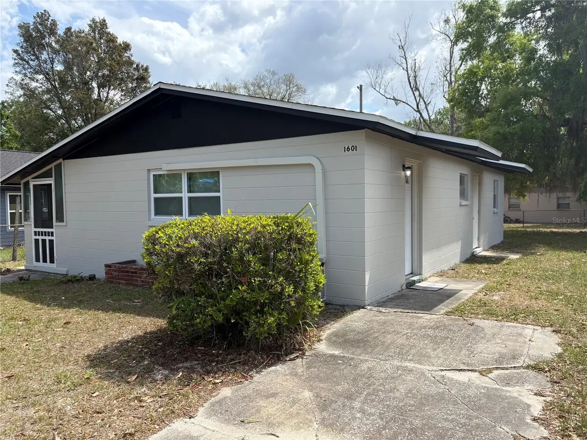 1601 SE 12th Place, Gainesville, FL 32641 - #1