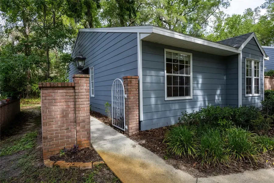 430 NW 48th Boulevard, Gainesville, FL 32607 - #2