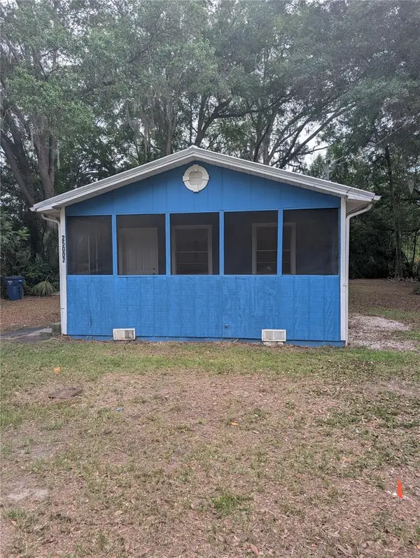 25007 NW 6th Avenue, NEWBERRY, FL 32669