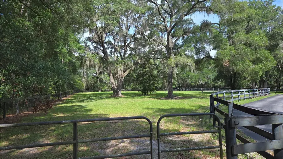 1025 NW 150th Avenue, Ocala, FL 34482 - #3