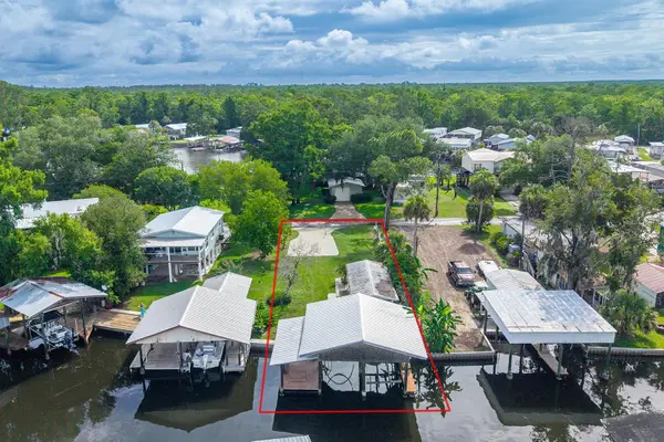 192 SE 241st Street, SUWANNEE, FL 32692