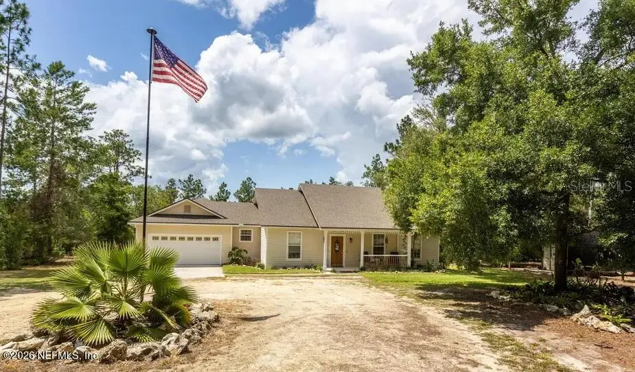 168 Hour Glass Circle, Hawthorne, FL 32640 - #1