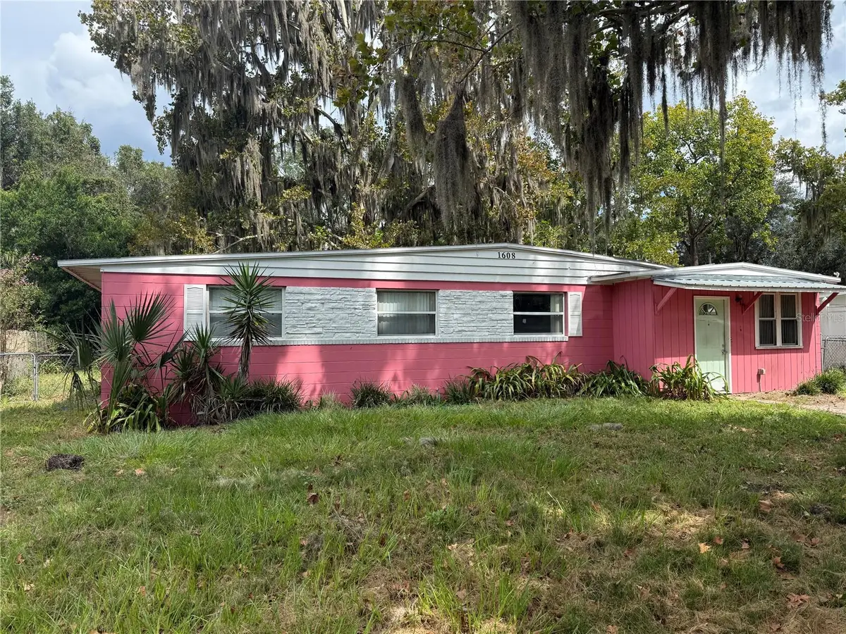 1608 SE 39th Place, Gainesville, FL 32641 - #1