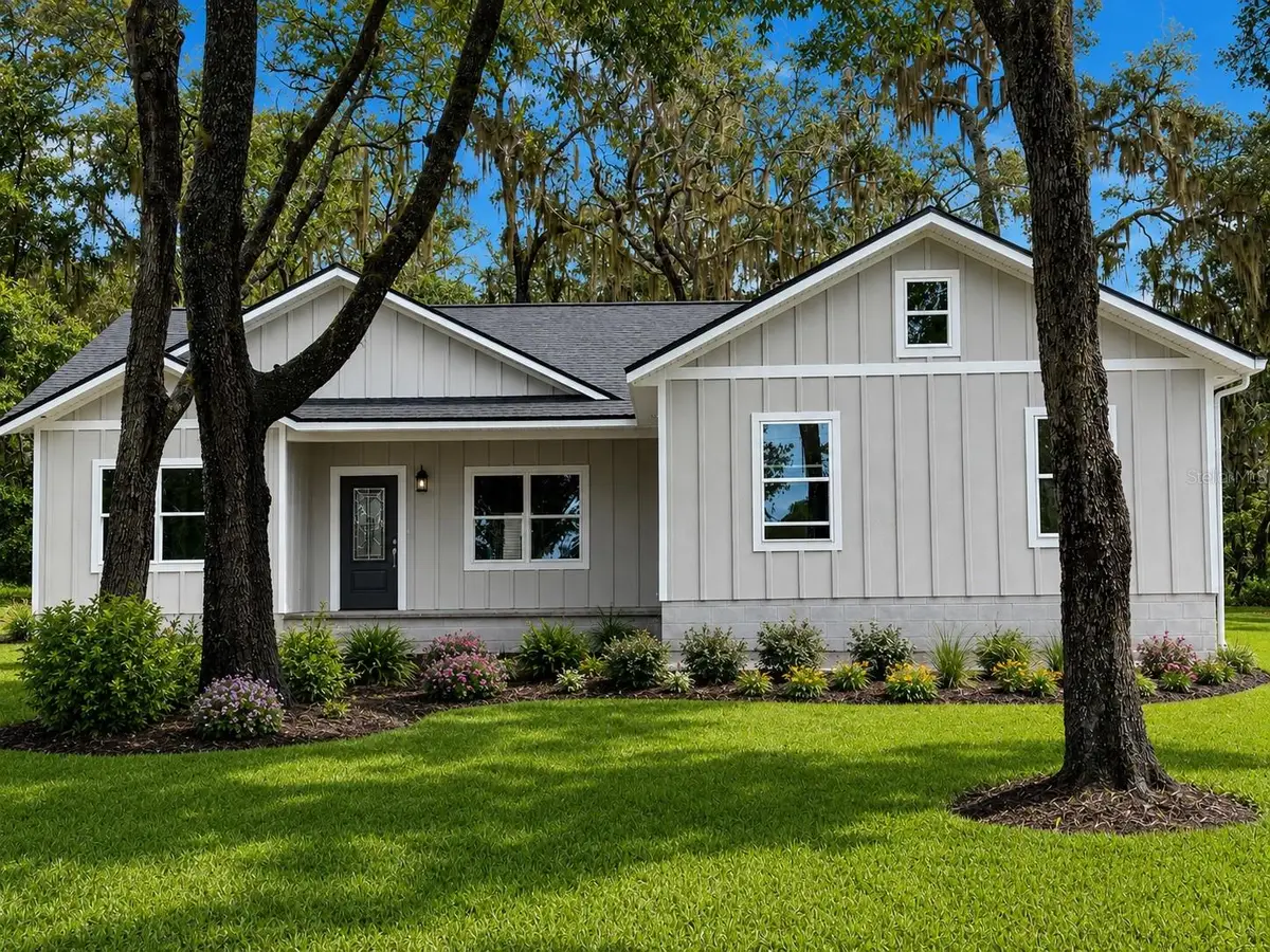 377 SE 4th Avenue, Melrose, FL 32666 - #1