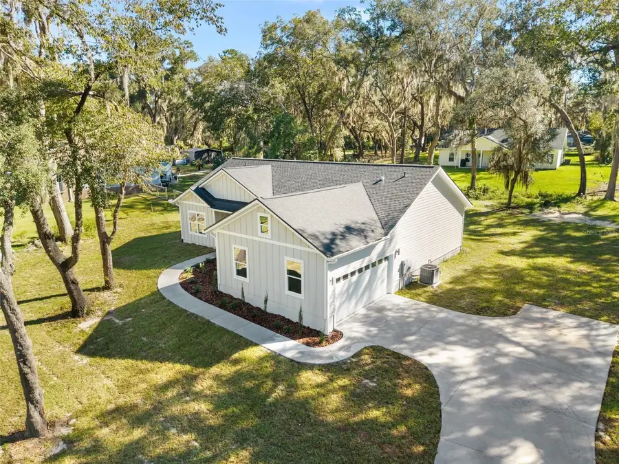 377 SE 4th Avenue, Melrose, FL 32666 - #3