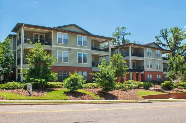 1257 SW 9th Road #208, GAINESVILLE, FL 32601
