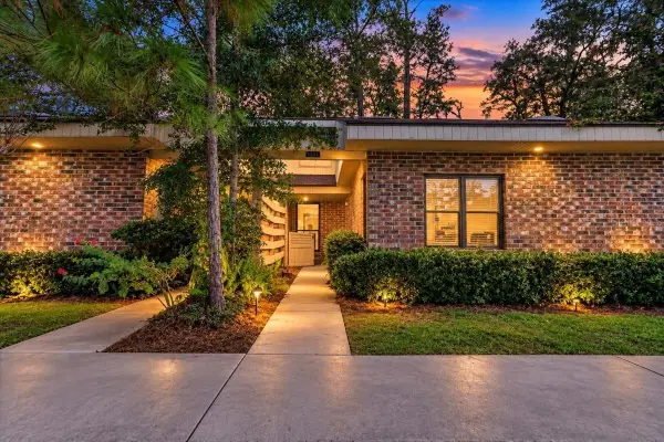 5204 NW 34th Place, GAINESVILLE, FL 32606