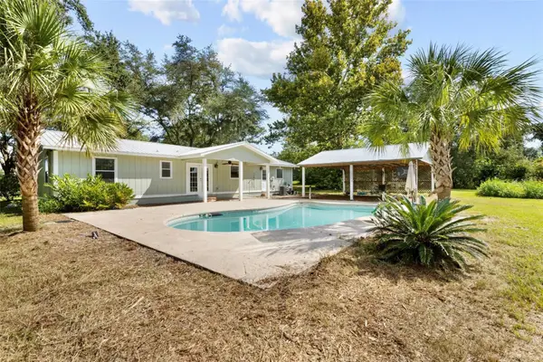 1869 SW 32nd Place, BELL, FL 32619