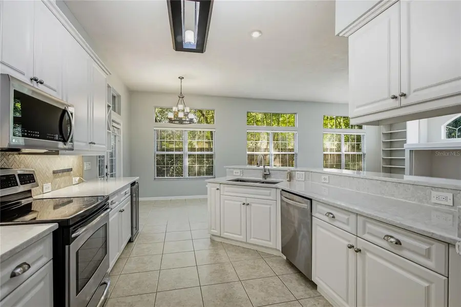915 SW 86th Way, Gainesville, FL 32607 - #3