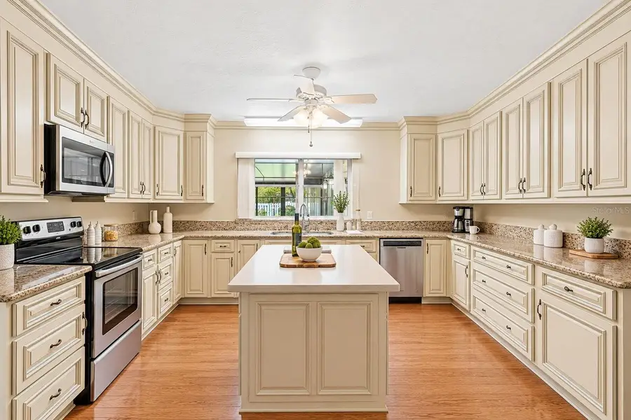 1212 NW 39th Street, Gainesville, FL 32605 - #2