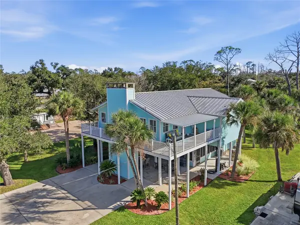 104 3rd Street Nw, STEINHATCHEE, FL 32359
